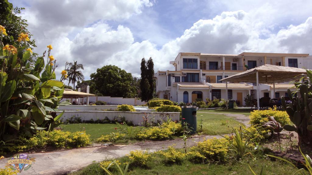 Casa Del Mar Beach Resort San Remigio  Bagian luar foto